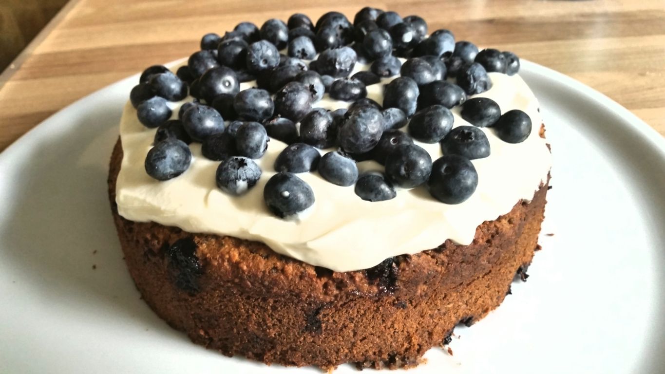 Blaubeer-Mandel-Mohn Kuchen