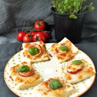 Glutenfreier Blätterteig mit Tomaten, Fingerfood2